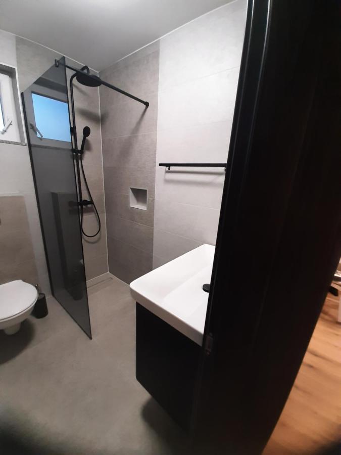 Apartman Mate 洛帕 外观 照片
