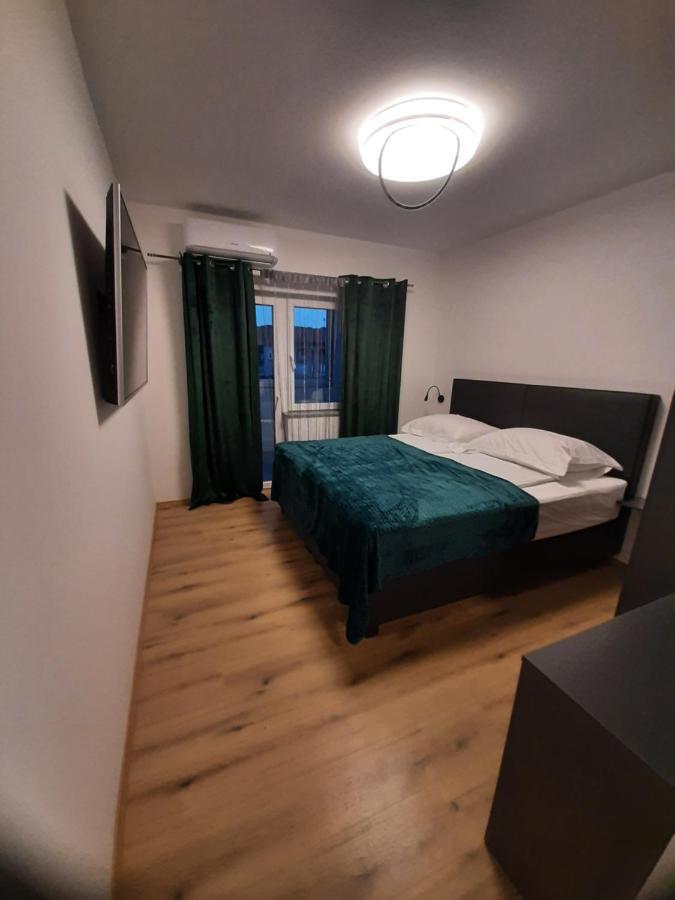 Apartman Mate 洛帕 外观 照片