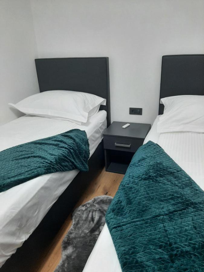 Apartman Mate 洛帕 外观 照片